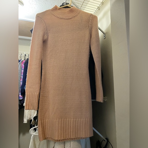 Missguided Sweater Dress - Picture 3 of 5